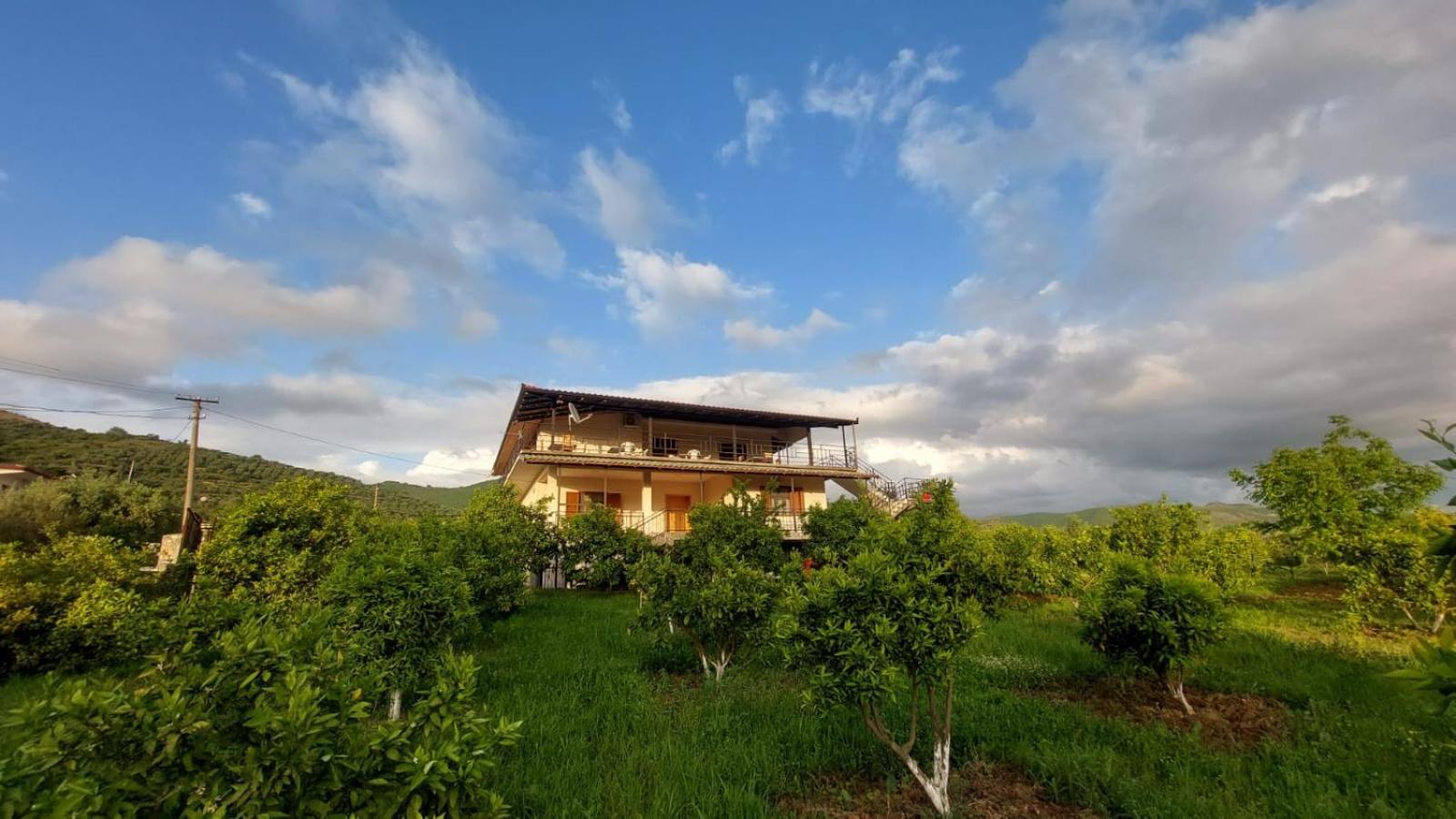 Guest House Xhaferaj Μπεράτ Εξωτερικό φωτογραφία