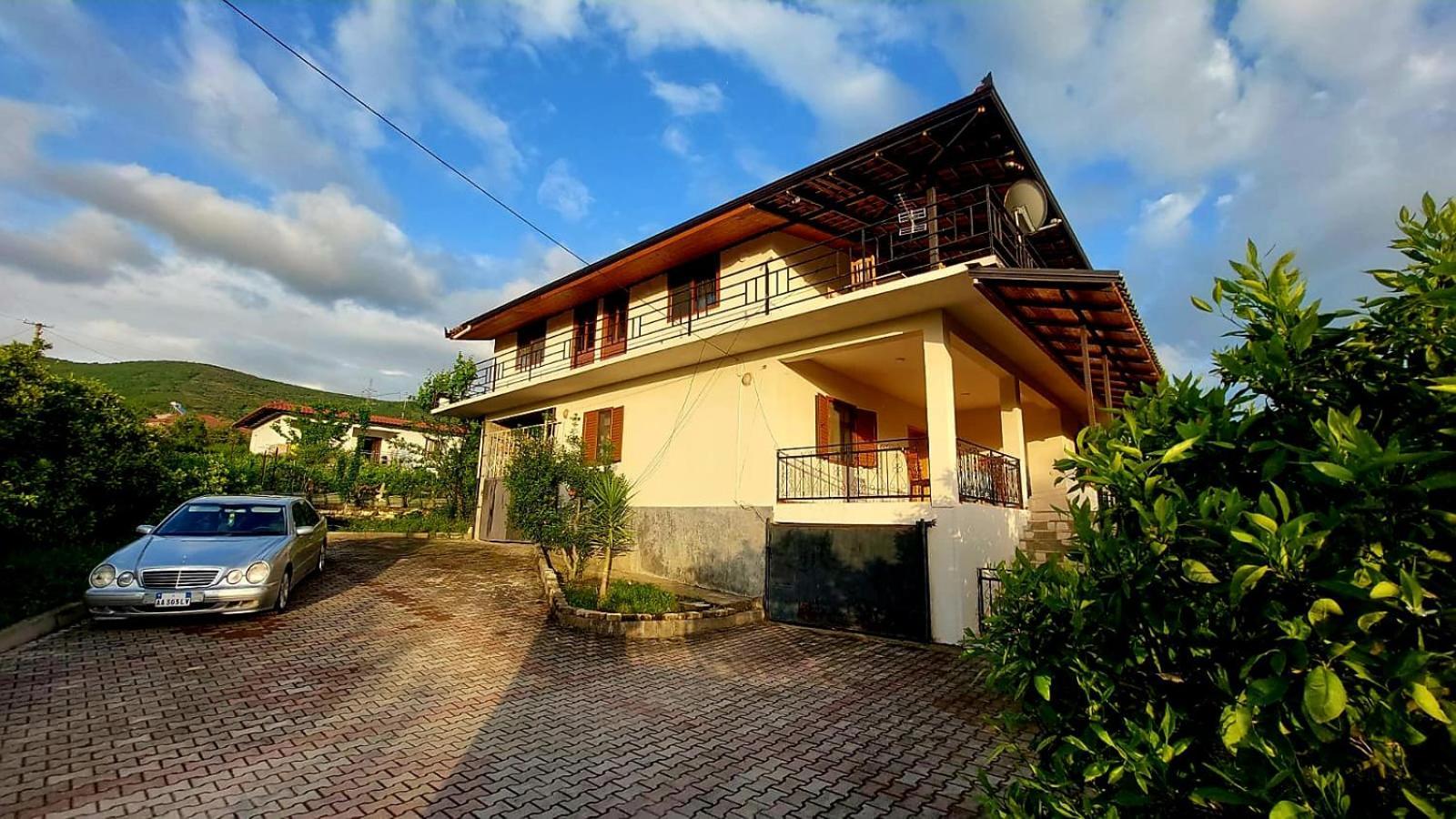 Guest House Xhaferaj Μπεράτ Εξωτερικό φωτογραφία