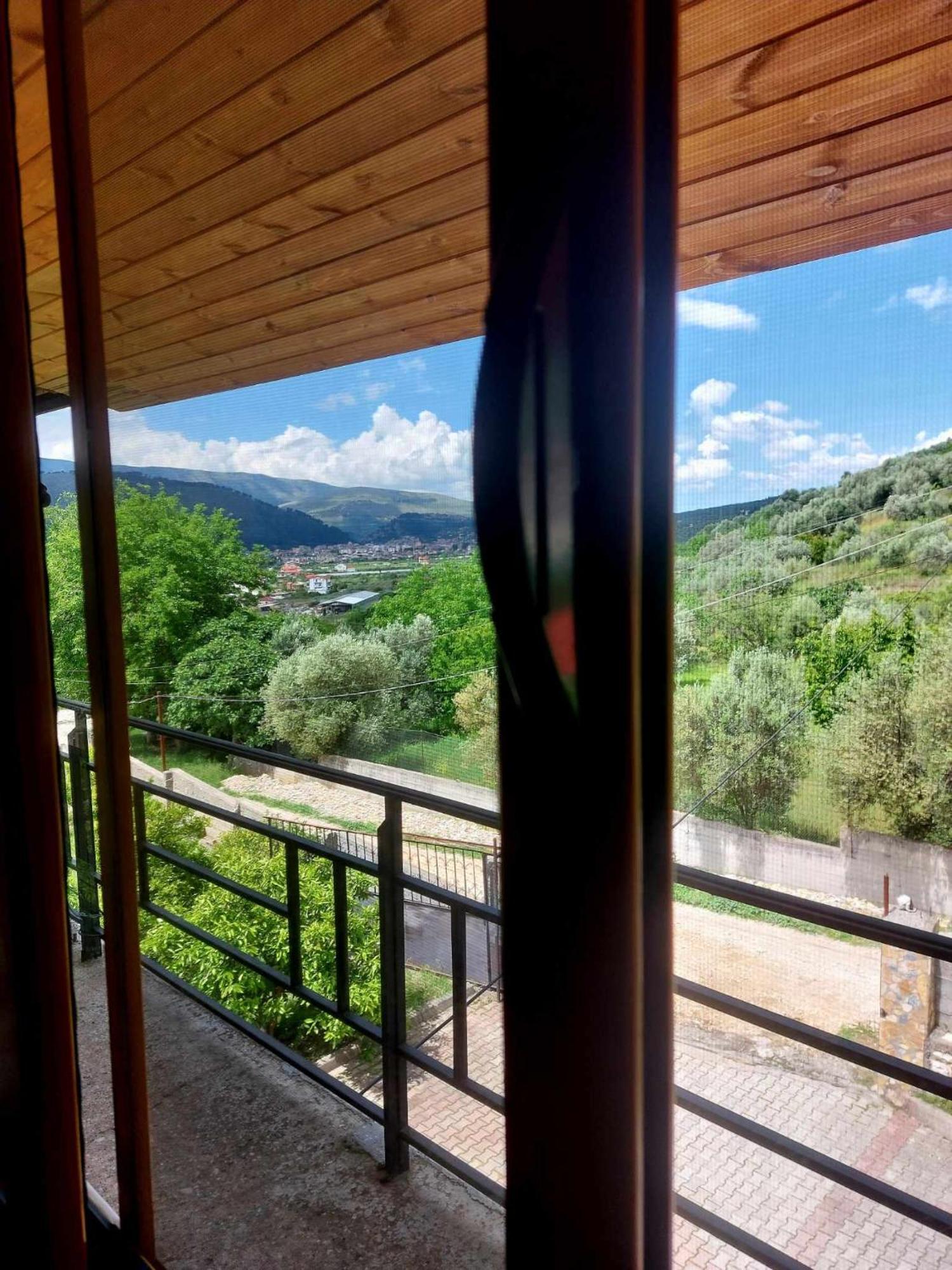 Guest House Xhaferaj Μπεράτ Εξωτερικό φωτογραφία